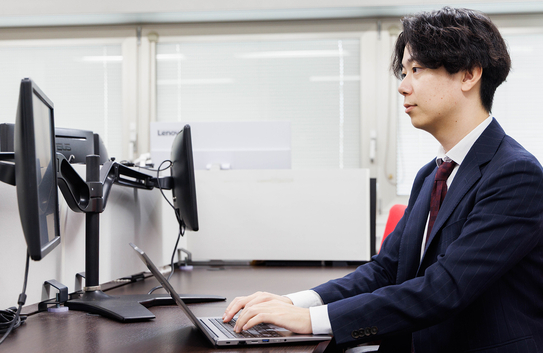 Y.Nさんの社員インタビュー写真